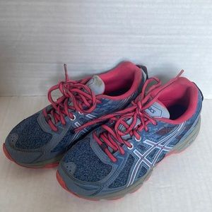 Asics Girls Sneakers Size 3.5 kids